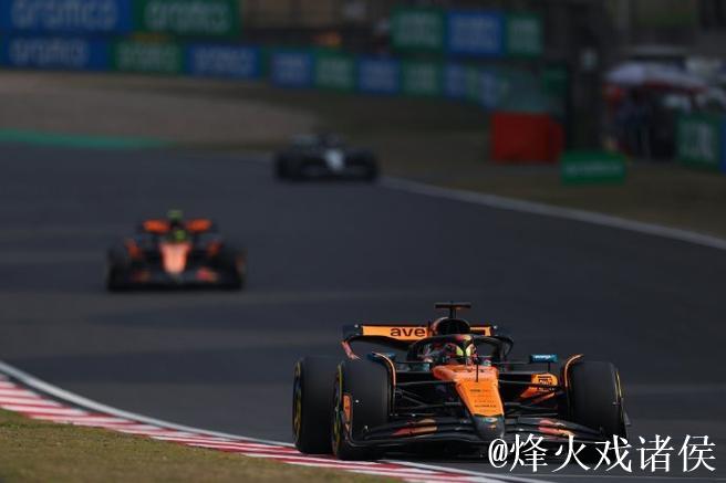 F1中国站：皮亚斯特里称王 迈凯伦车队霸占前两名