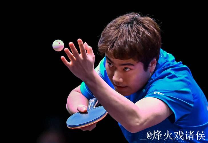 WTT多哈冠军赛：梁靖崑直落三局晋级男单16强